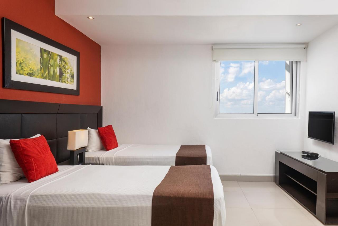 Suites Malecon Κανκούν Εξωτερικό φωτογραφία